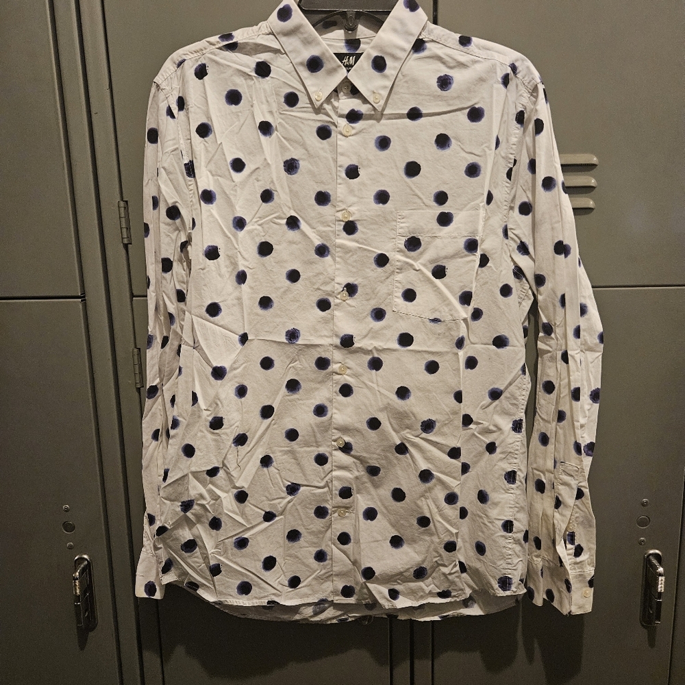 Mens H&M Polka Dot Button Up Shirt in Navy/White Size Medium